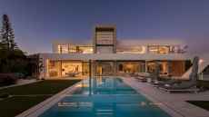 Creating illusions with integrated lighting