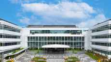 Extron NAV system is at the heart of a three-room divisible classroom at Curtin Singapore