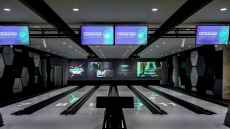 Extron powers large videowalls in popular entertainment space