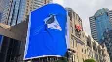 Indonesia Stock Exchange building has new digital façade from Daktronics