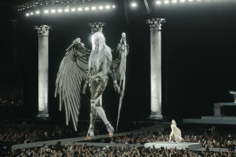 BLACKPINK’s Lisa AR ‘hologram’ divides virtual audiences at Coachella 2026