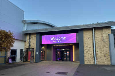Unicol engineers permanent dvLED system for Loughborough University Sports Hall
