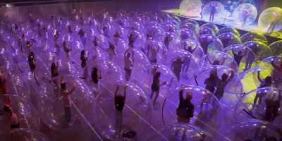 ‘Space bubble’ socially distanced concert goes ahead