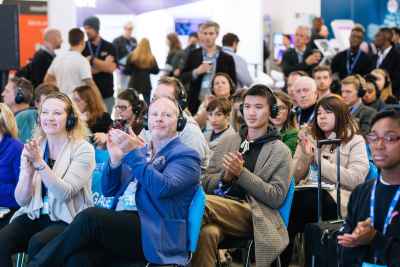 Silent Seminar app offers language translation feature