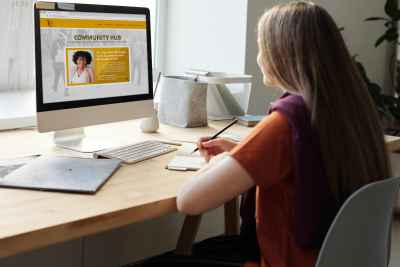 Carousel debuts cloud-based software media player