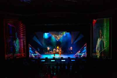 Remote musicians play together to demo power of 5G