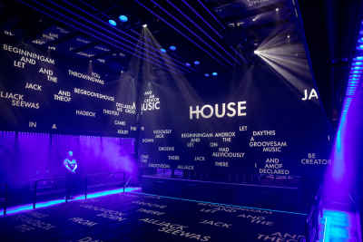 Techno attraction offers multisensory journey through electronic music