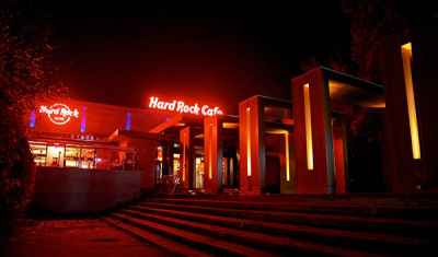 Powersoft's Ottocanali and Quattrocanali added to Bucharest’s Hard Rock Café