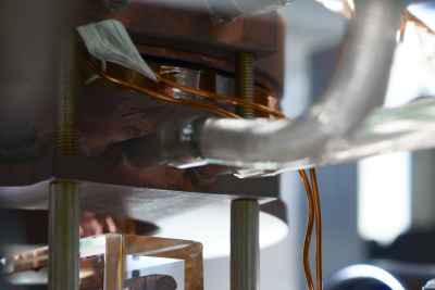 Quantum internet breakthrough connects two atoms from 30KM away