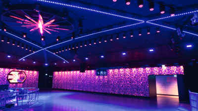 Cameo puts a spotlight on ZOOM night club