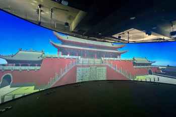 Christie GS series powers immersive VR lab