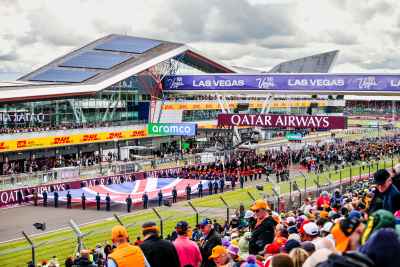 Silverstone race track chooses sustainable ADI LED for digital gantries