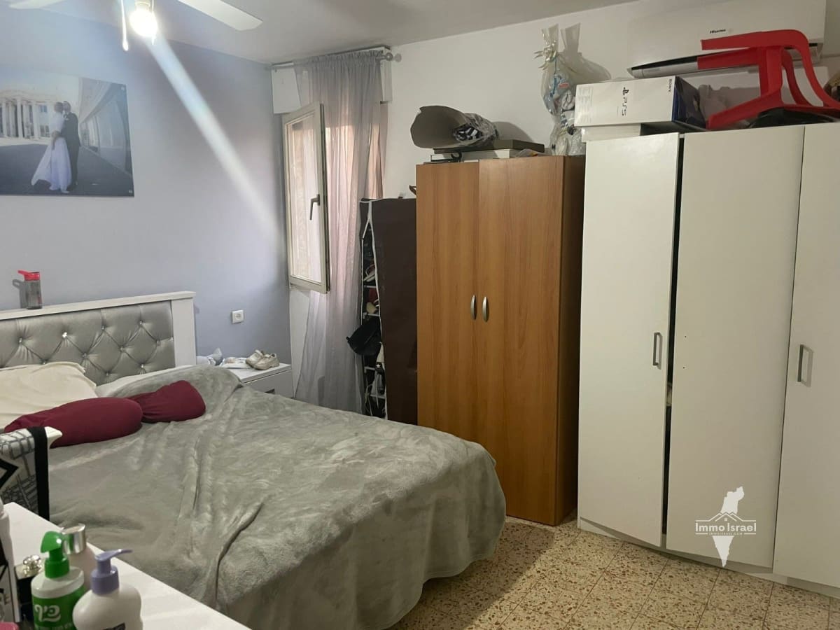 4-Room Apartment in Tet Neighborhood