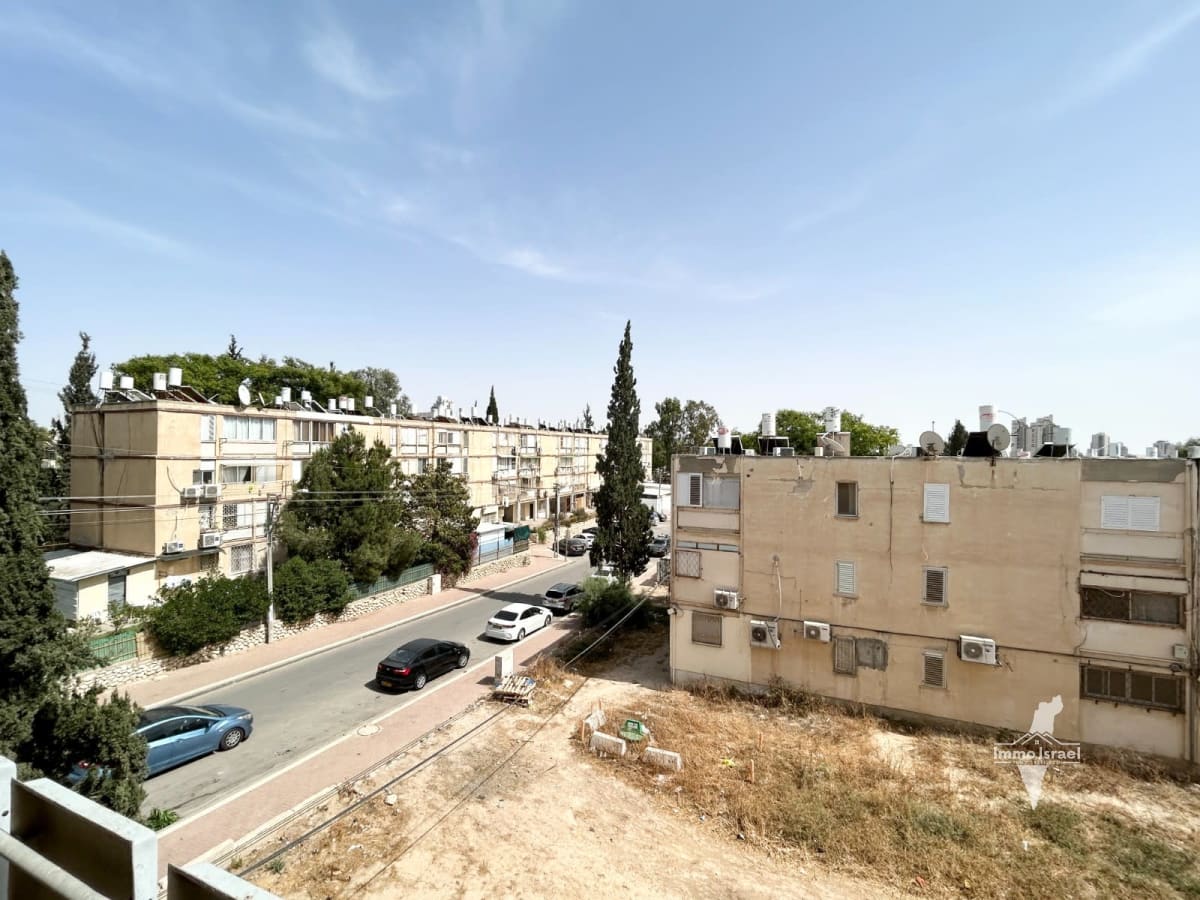 Apartment near University on Eliezer Ben Yair