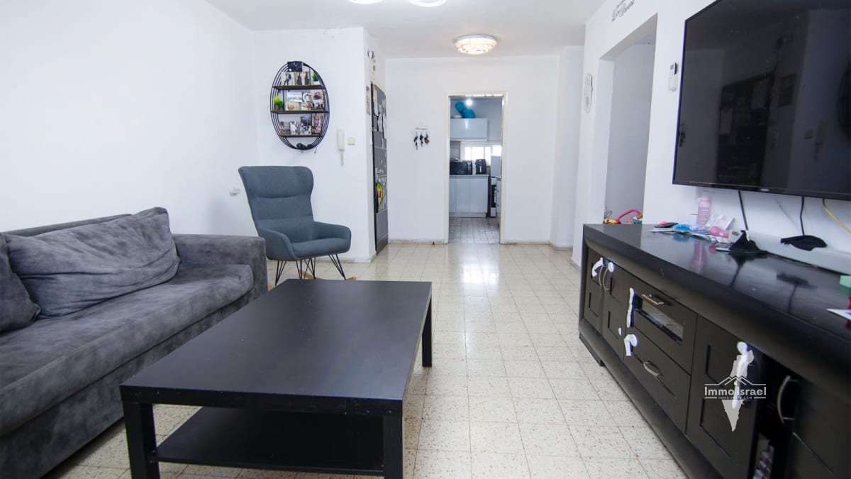 4-Room Apartment, 90 sqm in Vav Hahadasha