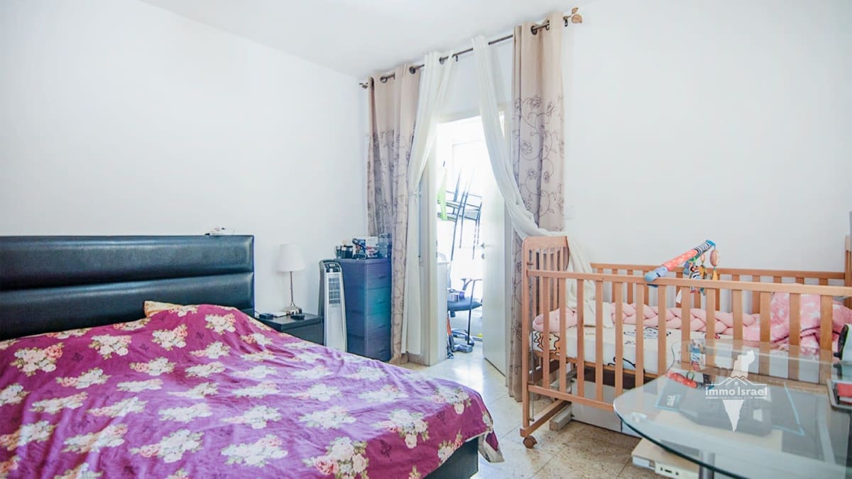 For Sale: 3-Room Apartment on Hazani Street in Be'er Sheva