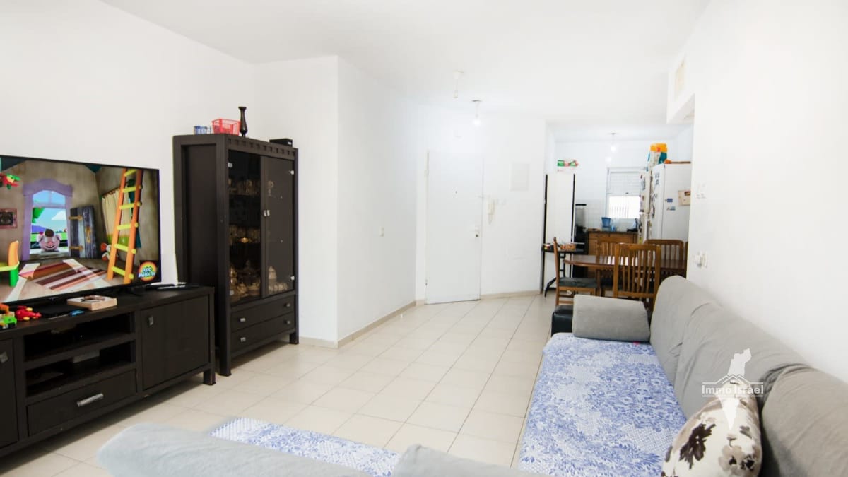 À vendre - Appartement 3 pièces dans le quartier Vav HaHadasha