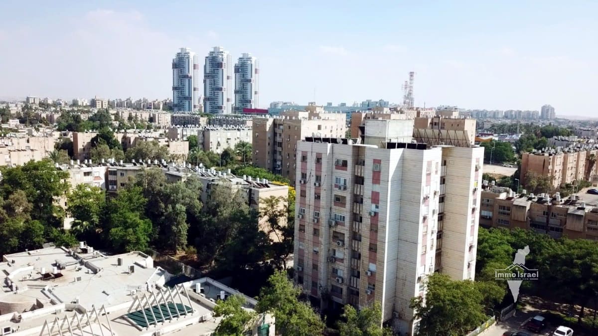 Appartement de 3 pièces dans le quartier Yud Alef sur la rue Radak