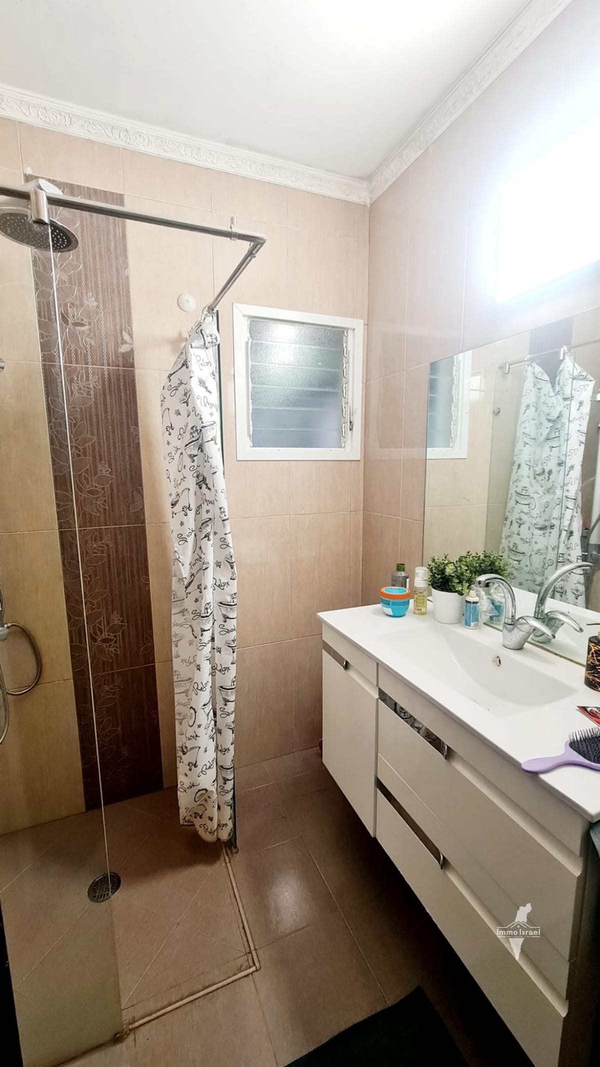 Nouvelle Location à Holon : 3 Pièces rue Barkan