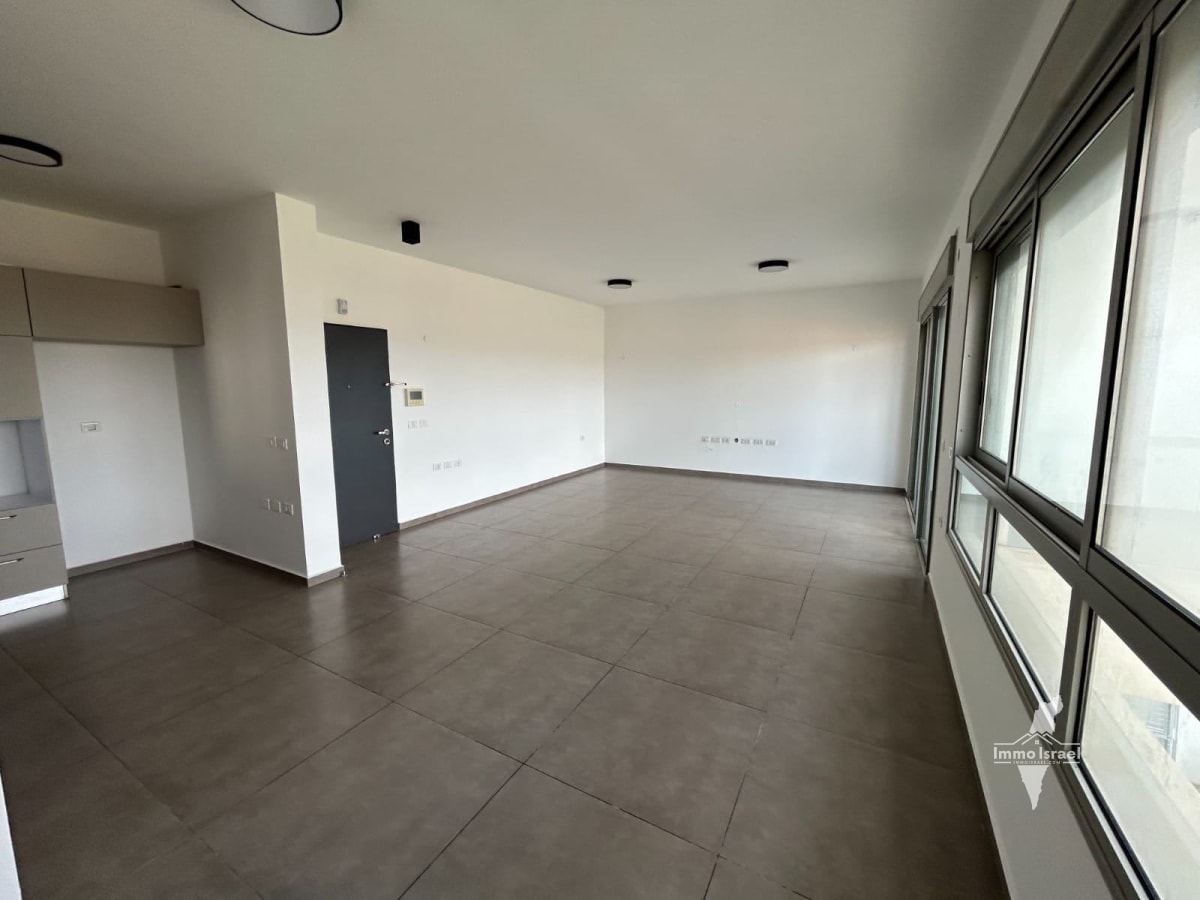 להשכרה דירת 5 חדרים בשכונת המשתלה שבצפון ת"א