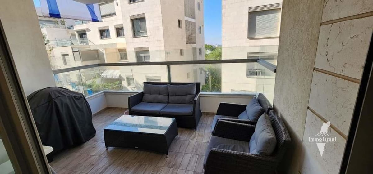 For Sale: 4-Room Apartment at 4 Orloff Street, North Tel Aviv