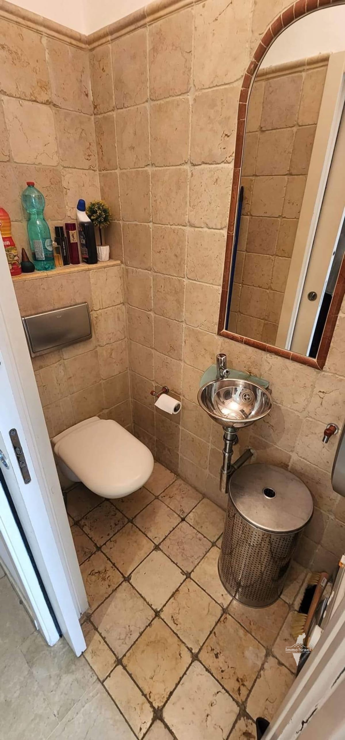 למכירה מיני-פנטהאוז 4.5 חדרים בשכונה המשתלה שבצפון ת"א