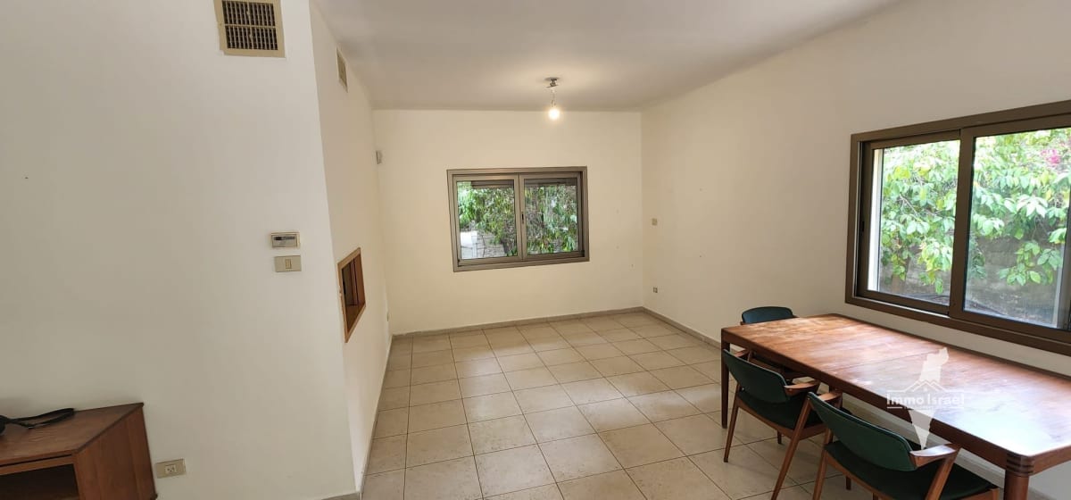 7-room house for rent on Yair Street, Ramat Gan