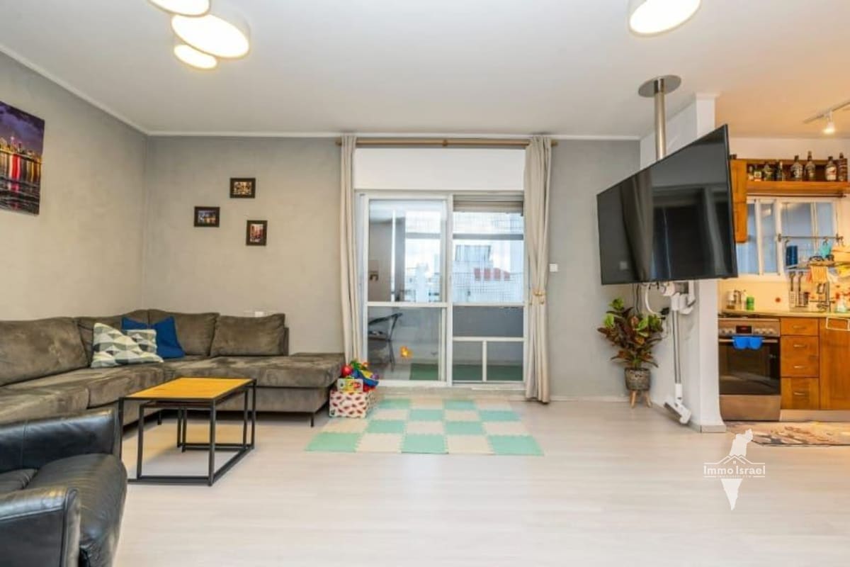 For Sale: 4-Room Apartment in Orot Neighborhood