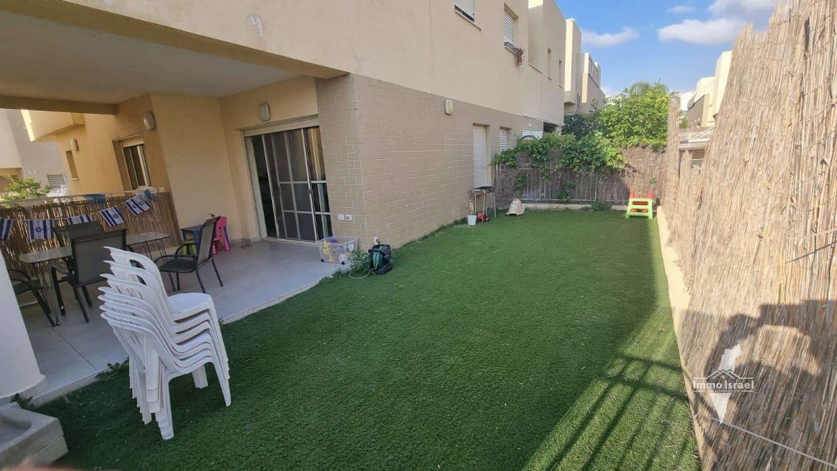 For Sale: 5-Room Apartment in Ramot, Be'er Sheva