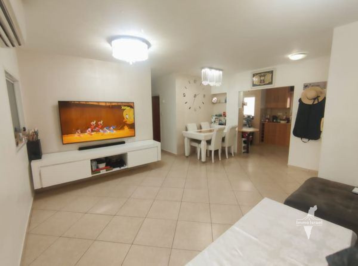 À vendre : Appartement de 3 pièces à Neot Begin, Ramla