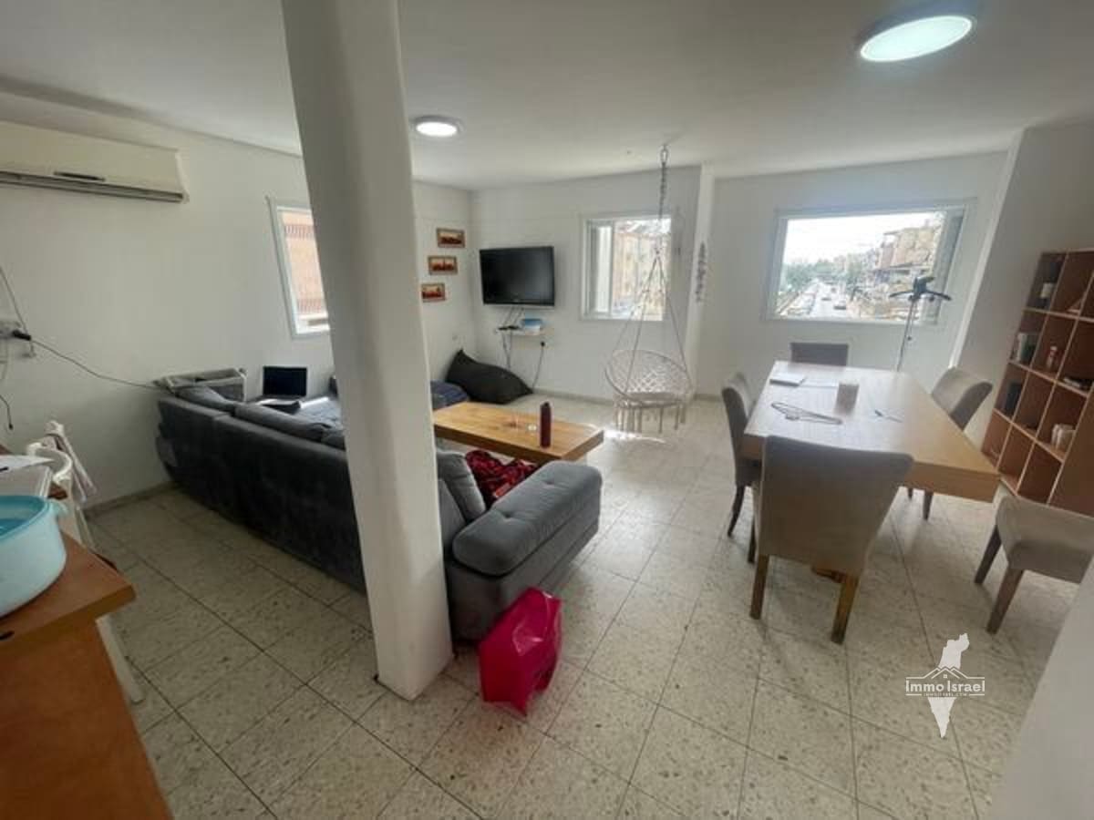 À Vendre: Appartement de 3 pièces à Or Yehuda