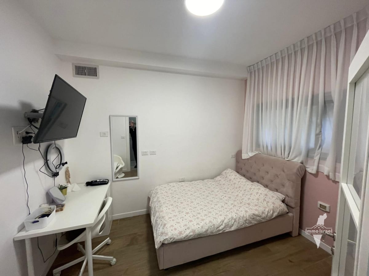 À vendre : appartement de 4 pièces avec jardin à Arnona, Jérusalem