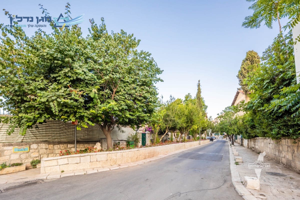 Beautiful 4-Room Apartment in Musrara, Jerusalem