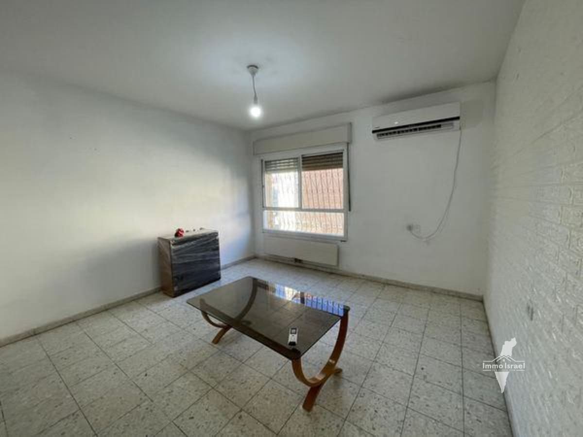 For Sale: 3-Room Apartment on Moshe Gvirtsman Street, Jerusalem