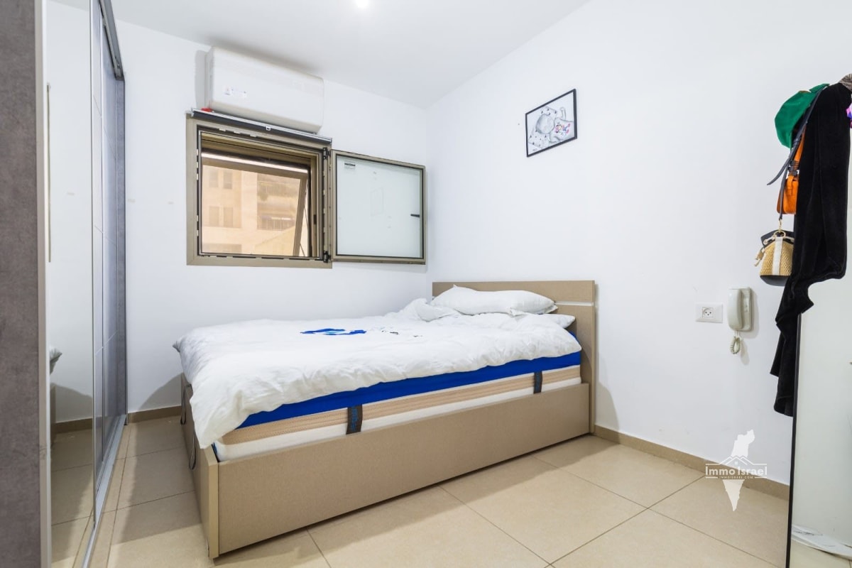 For Sale: 2-Room Garden Apartment on Sderot HaNassi Hashishi, Jerusalem