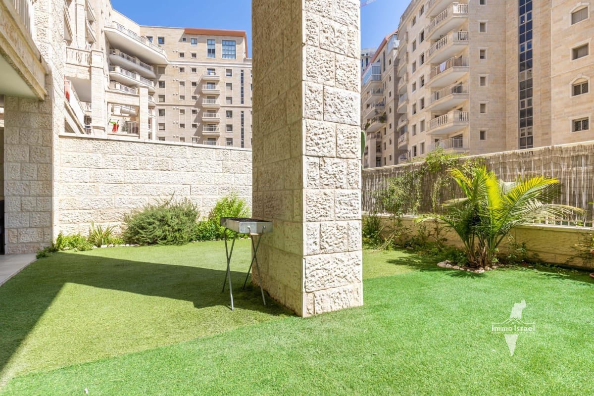 À vendre : Appartement de 2 pièces avec jardin sur la rue Sderot HaNassi Hashishi, Jérusalem