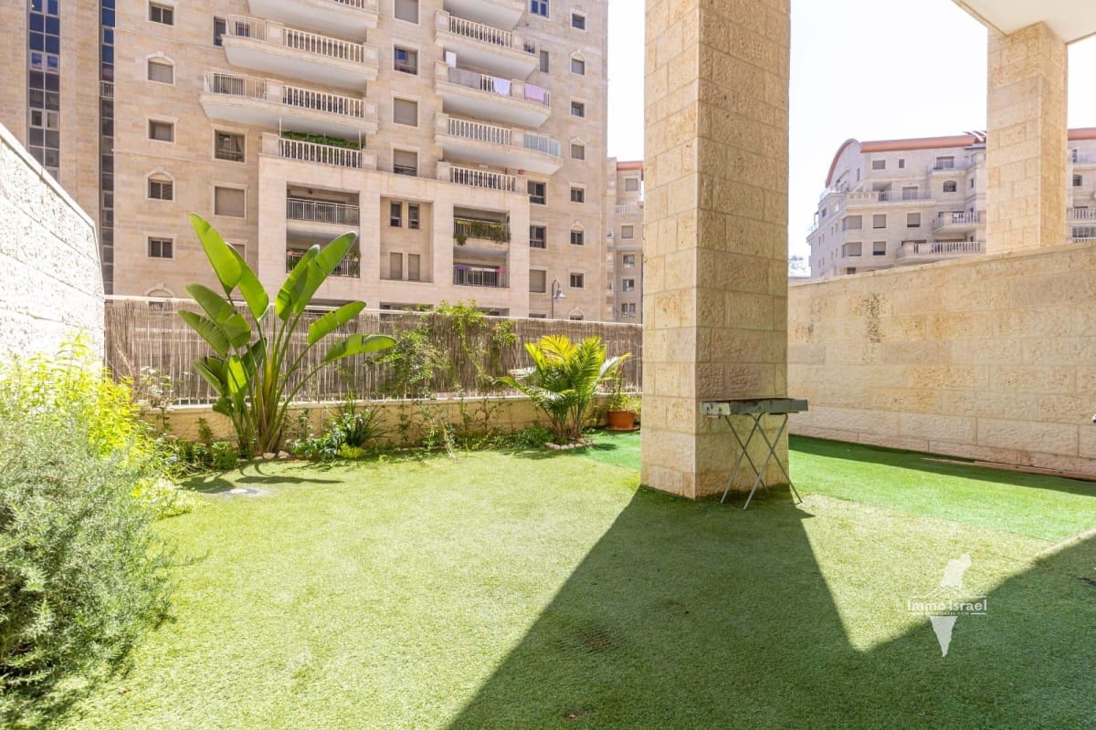 For Sale: 2-Room Garden Apartment on Sderot HaNassi Hashishi, Jerusalem