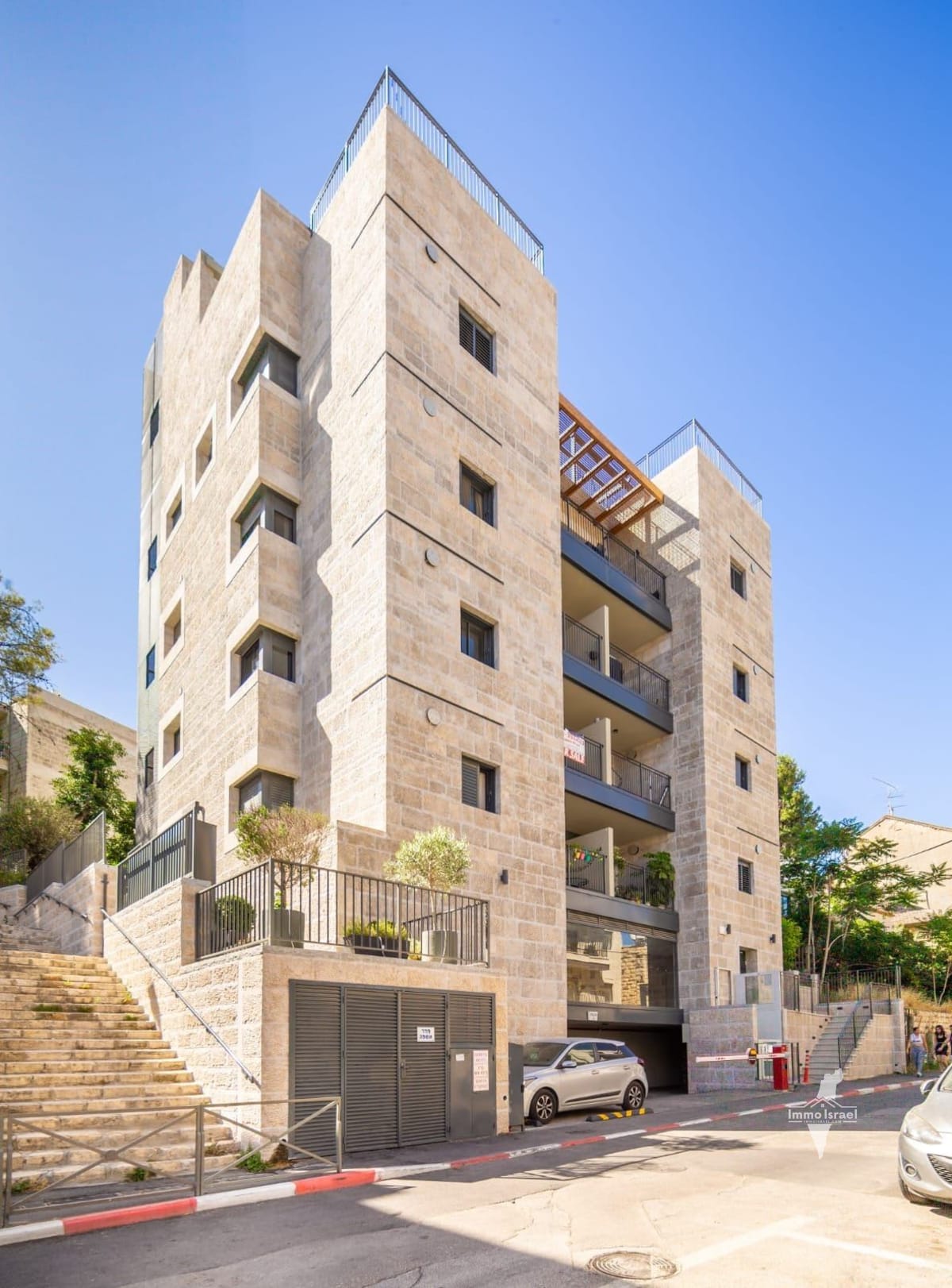 For Sale: 3-Room Apartment on HaRav Haim Berlin Street, Jerusalem