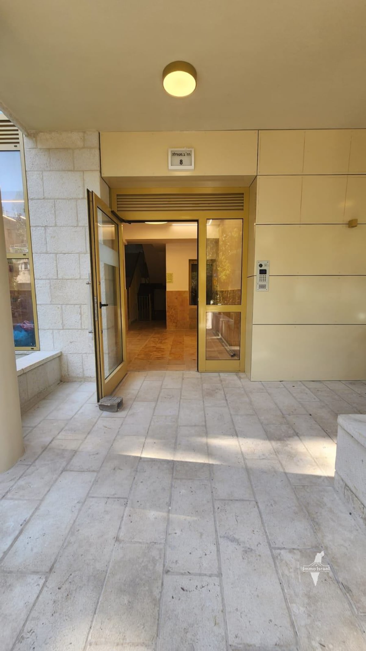 For Sale: 2-Room Apartment on Binyamin mi-Tudela Street, Jerusalem