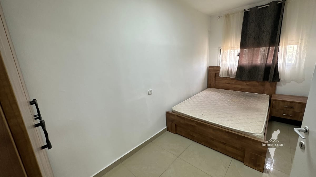 Investment Property for Sale - 4 Rooms on Yaakov Dori Street, Be'er Sheva