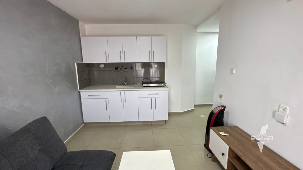 Investment Property for Sale - 4 Rooms on Yaakov Dori Street, Be'er Sheva