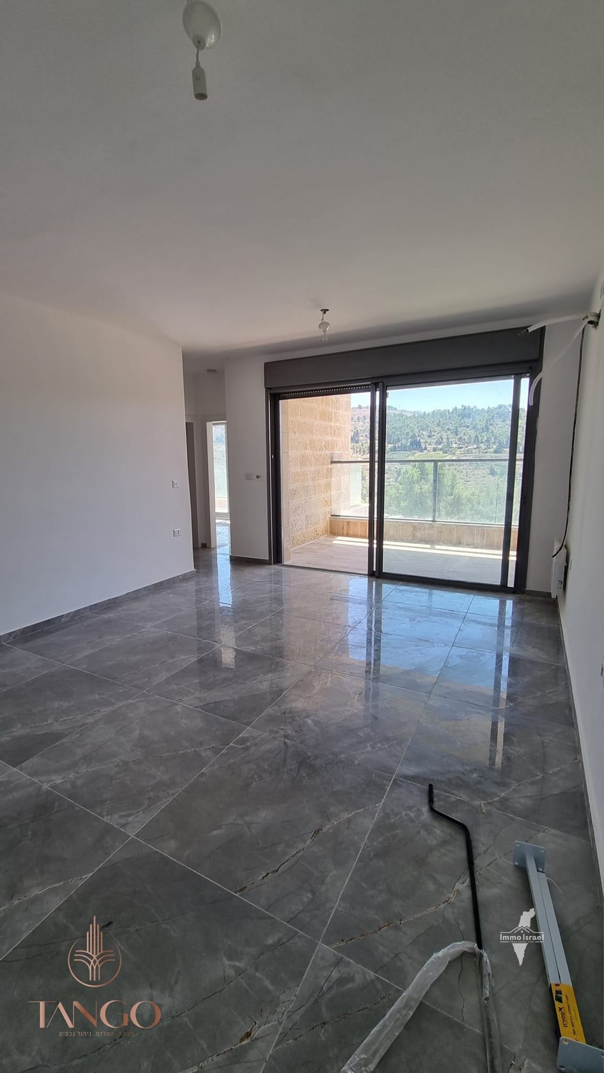 Продается 3-комнатная квартира на улице Авнер Хершай Шеки, Иерусалим