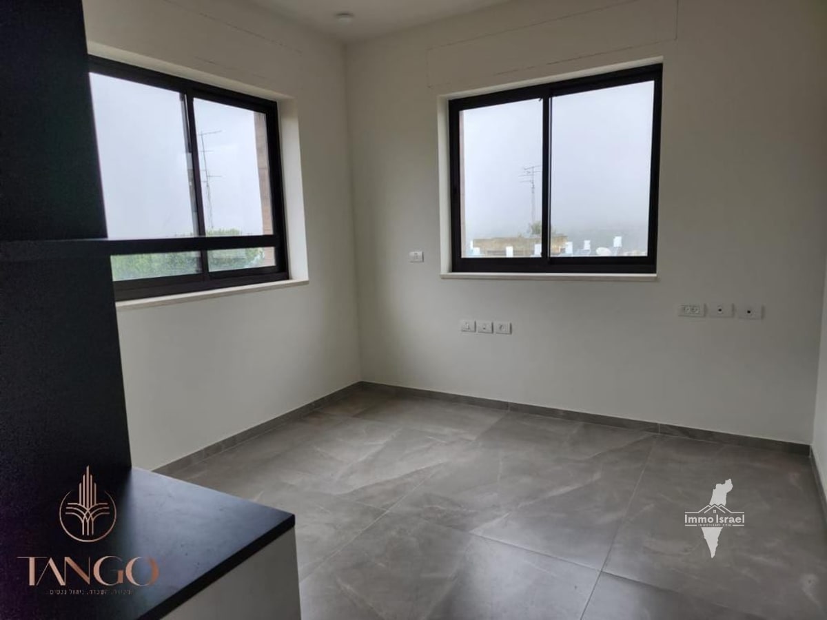 For Sale: 5-Room Apartment on Tirtsa Street, Jerusalem