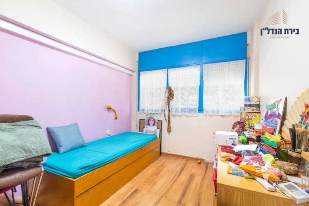 למכירה דירת 4 חדרים בשכונת גילו (א), ירושלים