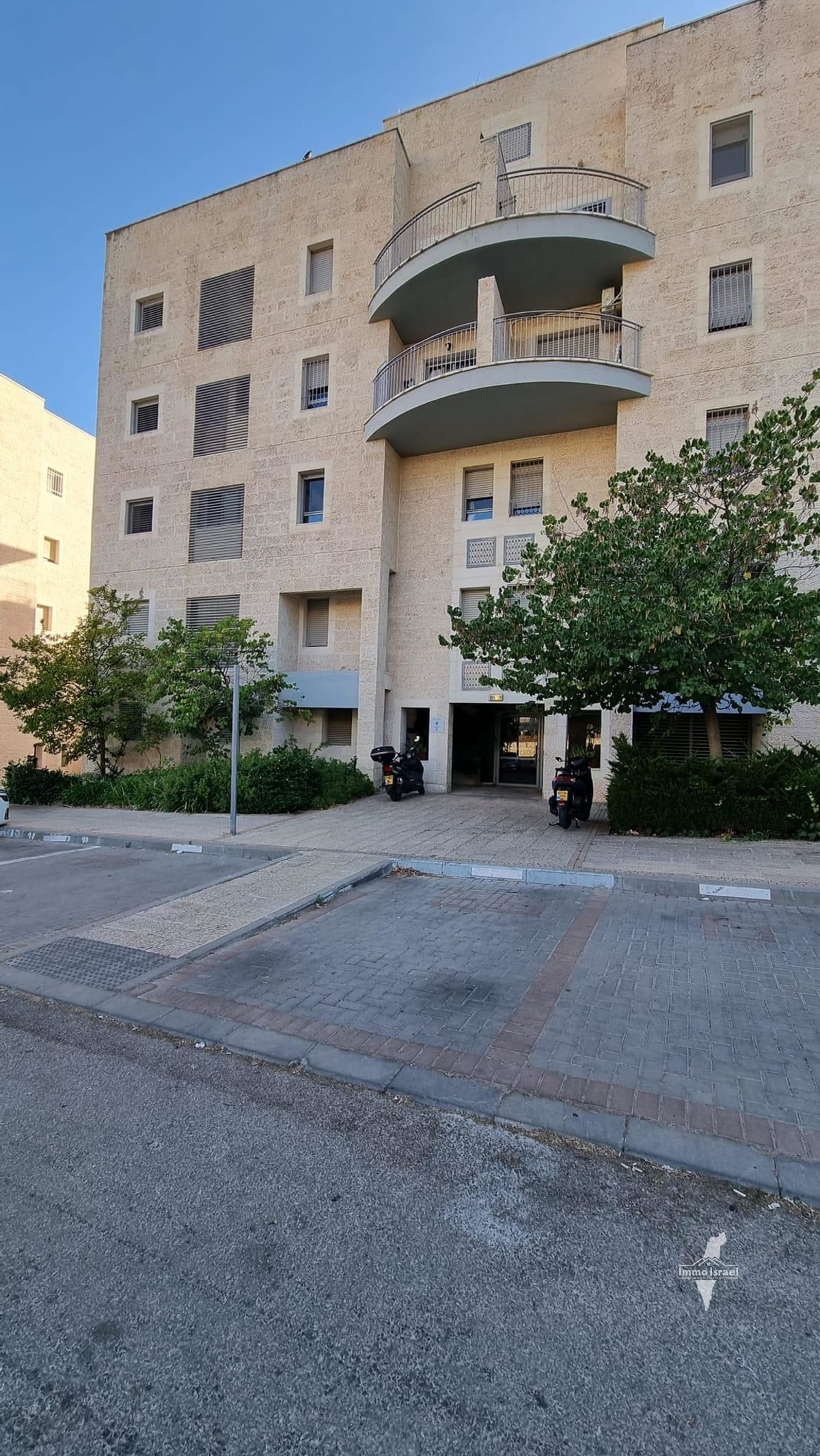 For Sale: 3-Room Apartment on Shlomo Argov Street, Jerusalem
