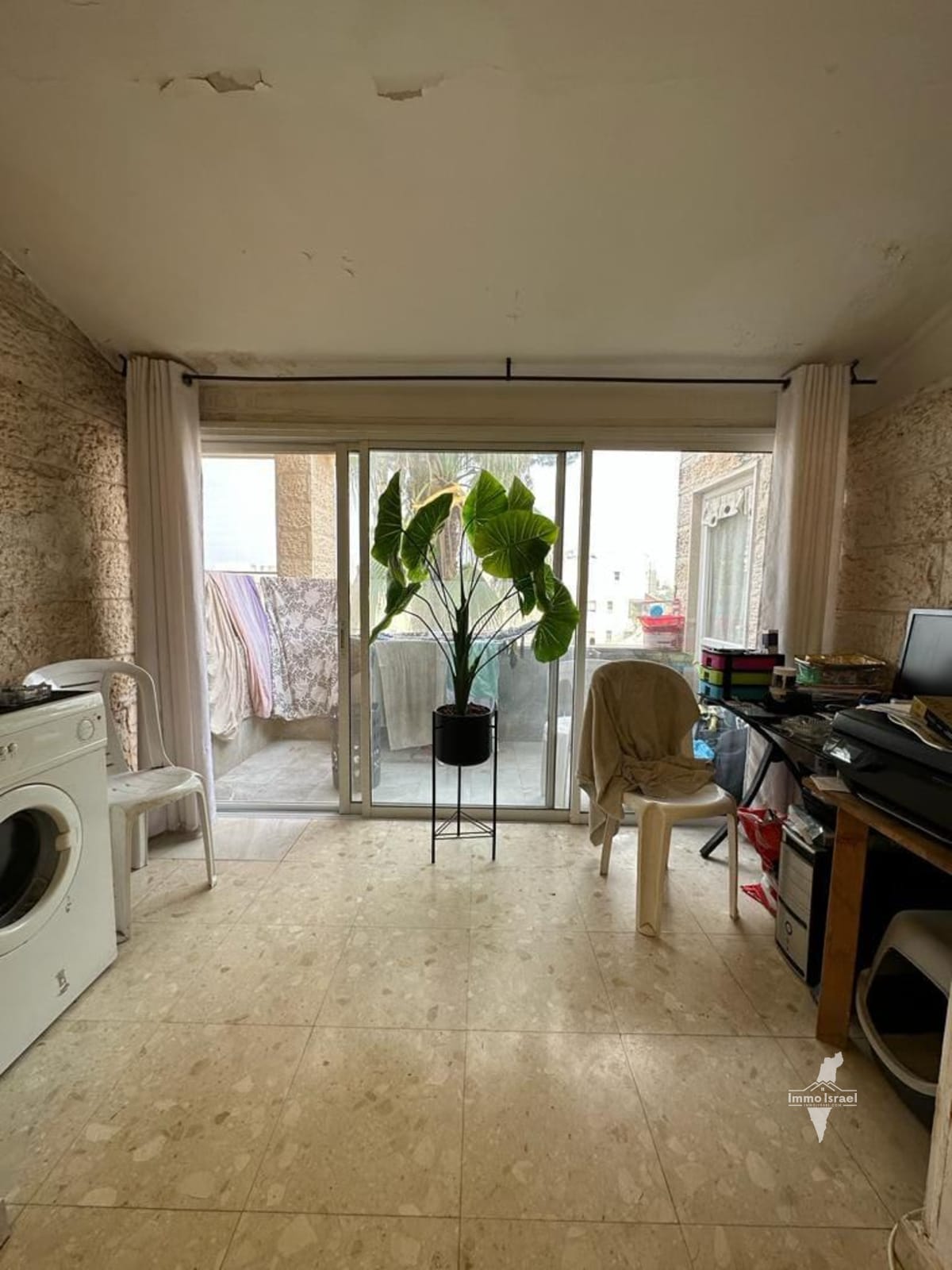 For Sale: 4-Room Apartment in Gilo Neighborhood (Hey), Jerusalem