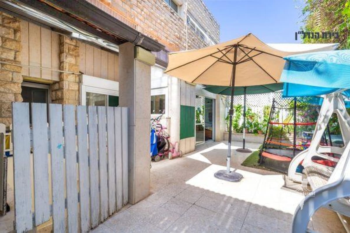 למכירה טריפלקס 6 חדרים בשכונת גילו (א'), ירושלים