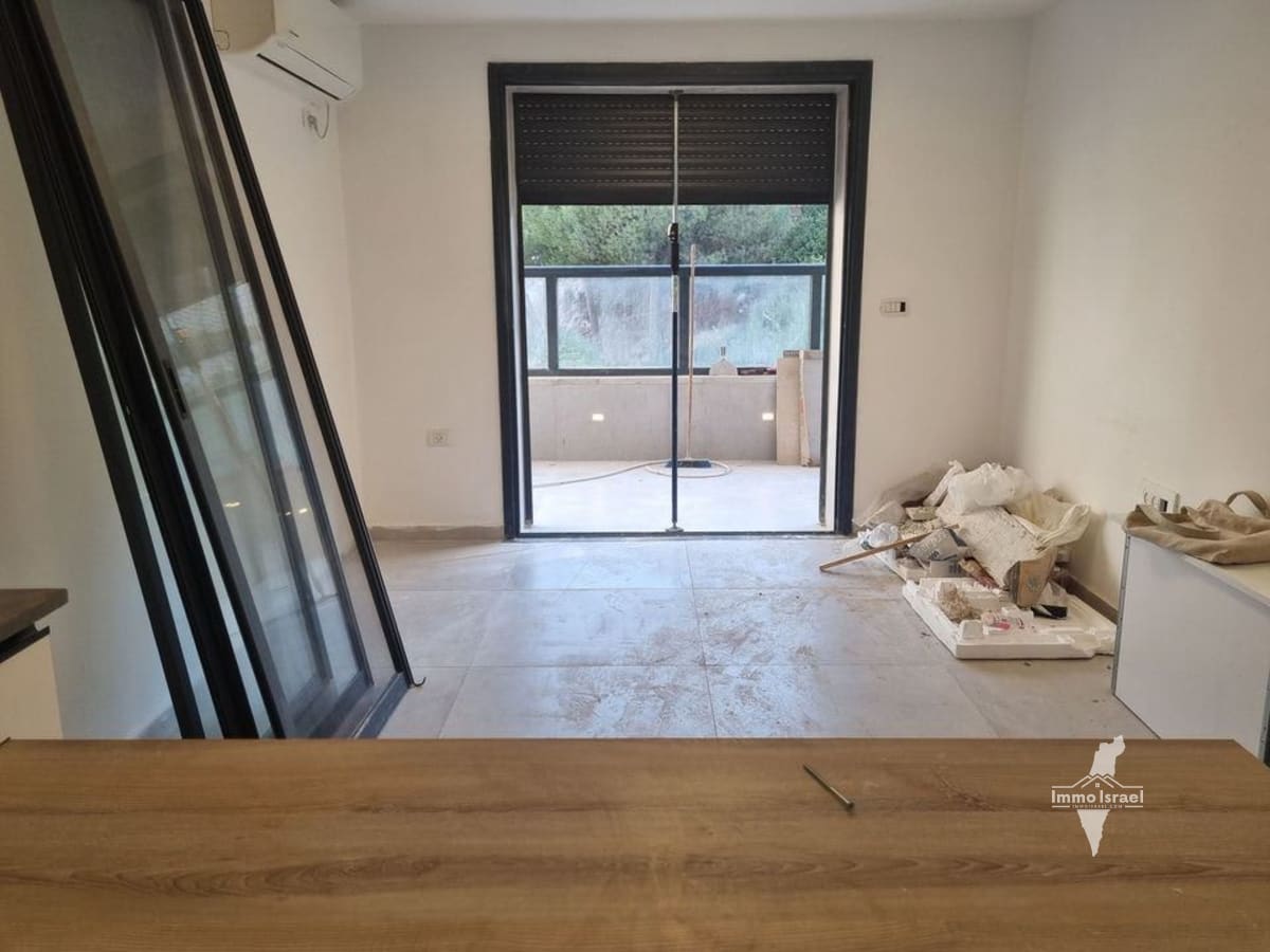 למכירה דירת 3.5 חדרים בשכונת ארמון הנציב-תלפיות מזרח, ירושלים