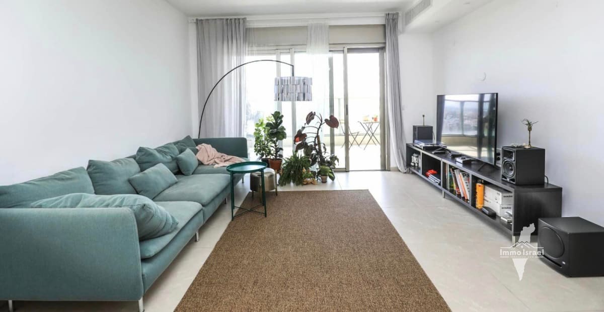 À vendre : Appartement de 4 pièces rue HaRav Kuk, Netanya