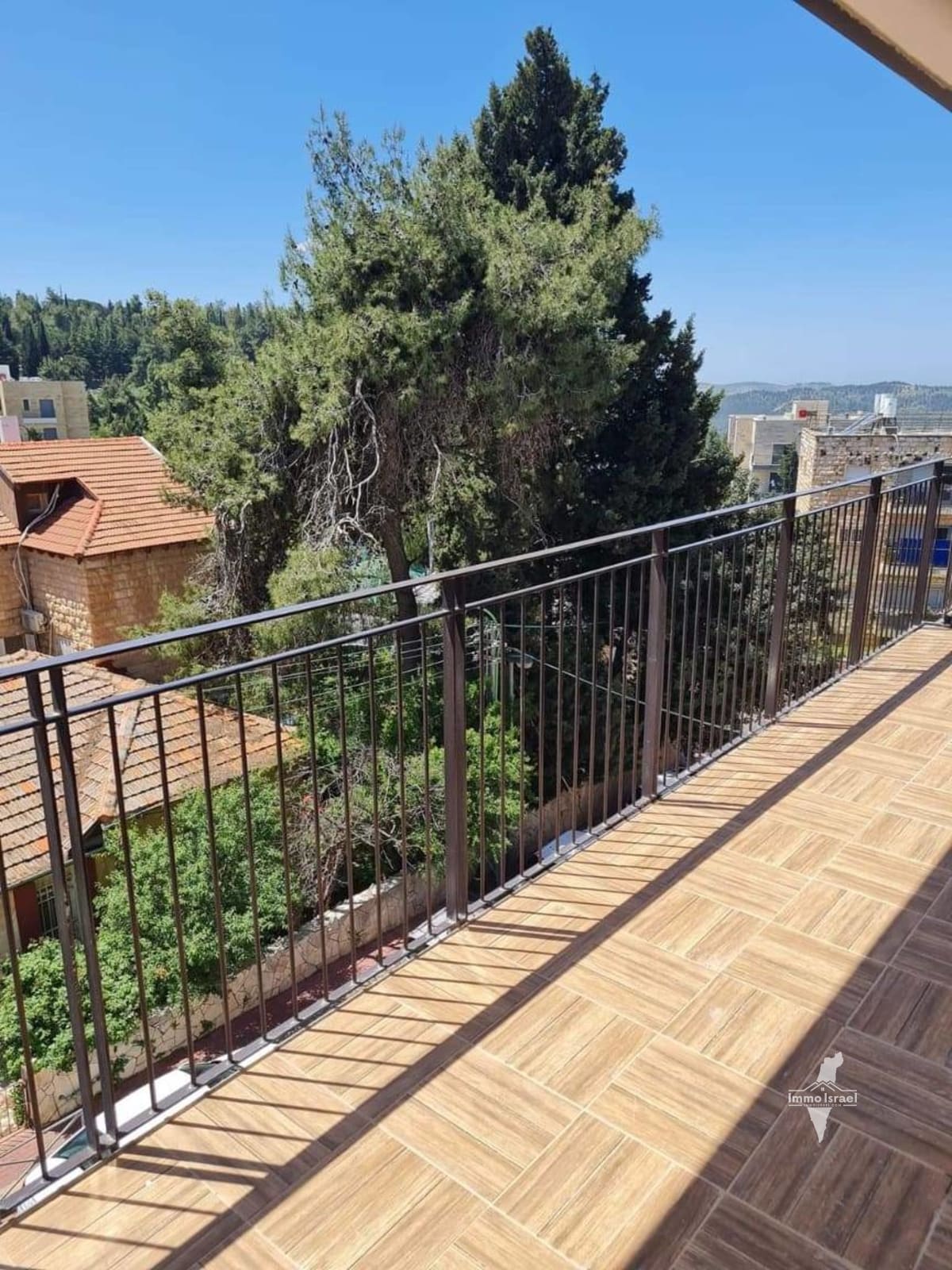 Продается 5-комнатная квартира в квартале Бейт Хакерем, Иерусалим